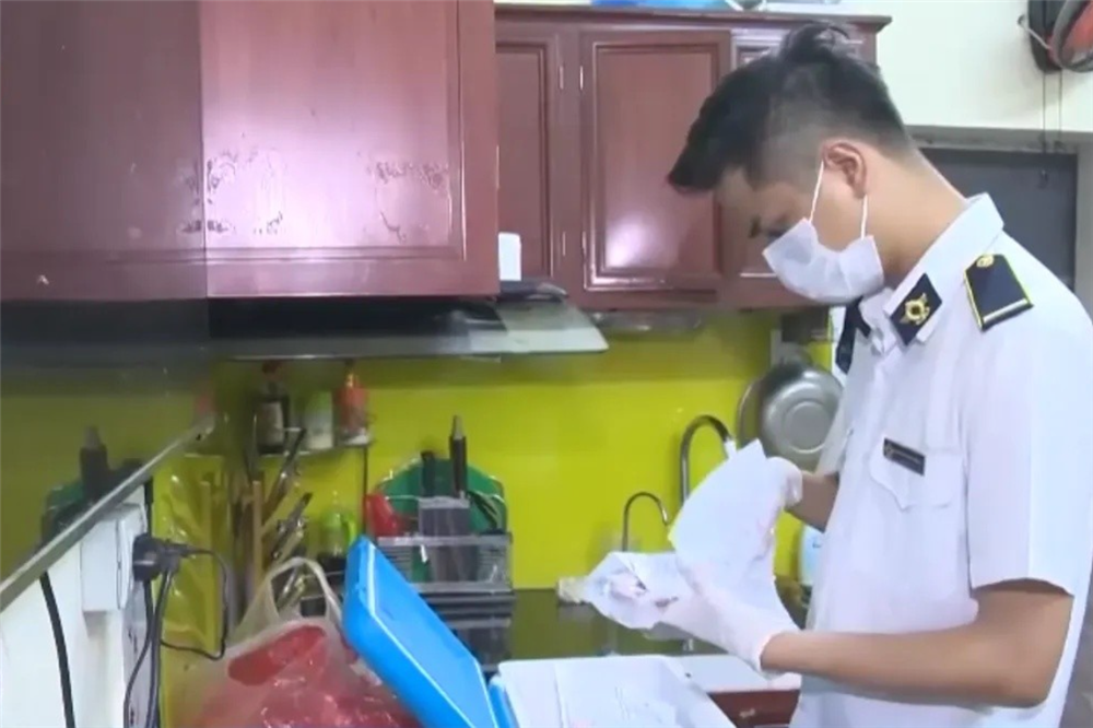 Danh sách các trường học tại Hà Nội liên quan đến vụ tuồn 300 tấn lợn dịch vào học đường